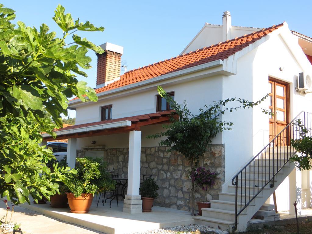 Holiday Home Artina 2 โลวิสเต ห้อง รูปภาพ