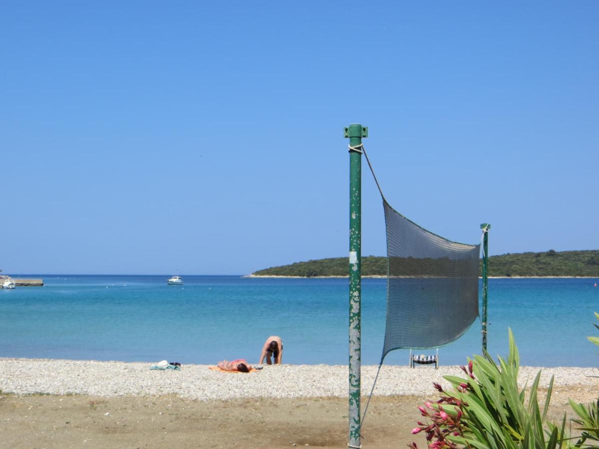 Holiday Home Artina 2 โลวิสเต ภายนอก รูปภาพ