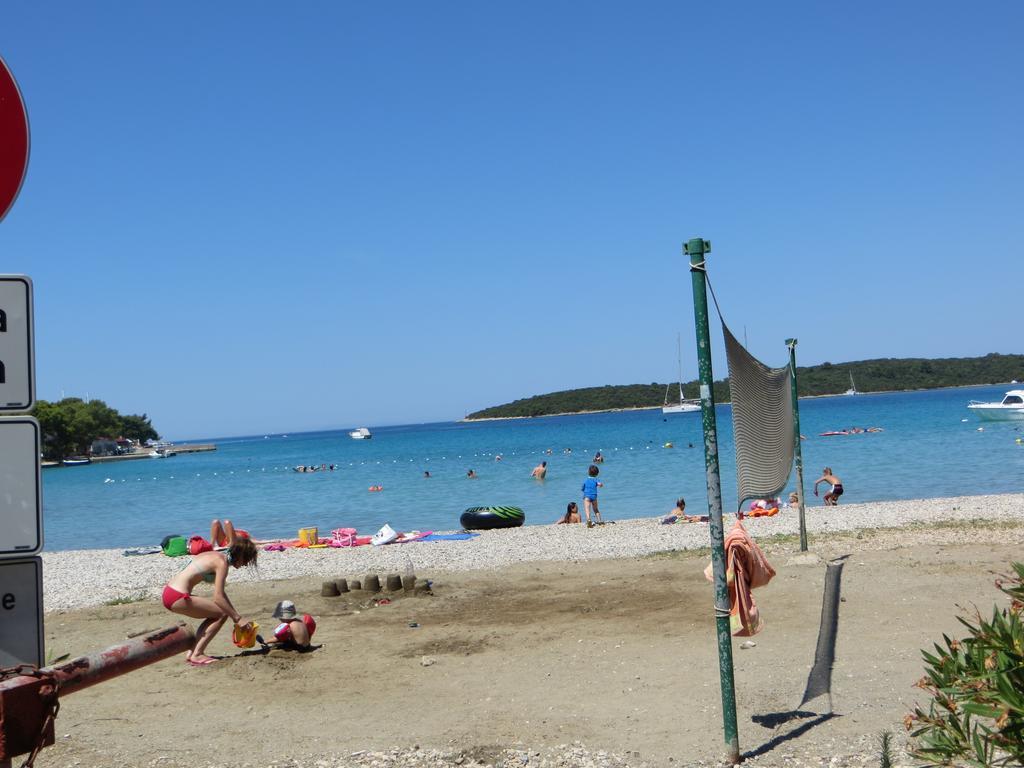 Holiday Home Artina 2 โลวิสเต ภายนอก รูปภาพ