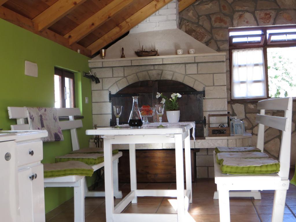 Holiday Home Artina 2 โลวิสเต ภายนอก รูปภาพ
