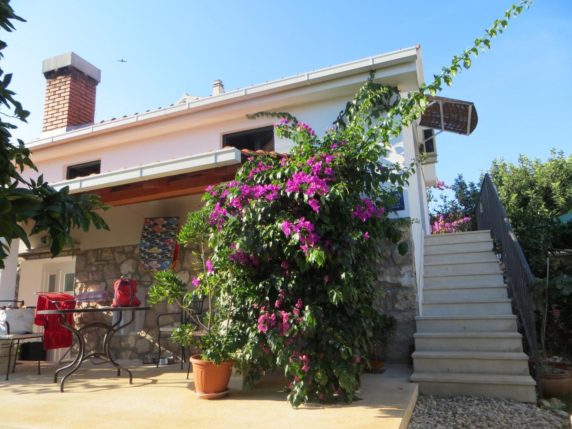 Holiday Home Artina 2 โลวิสเต ภายนอก รูปภาพ